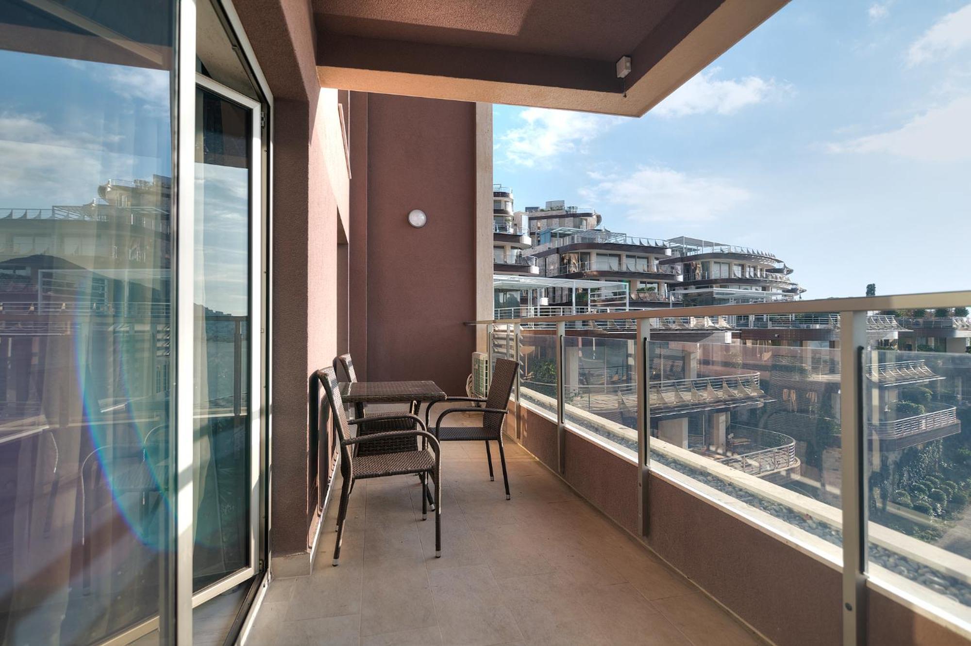 Harmonia Sunny Apartments Budva Bagian luar foto