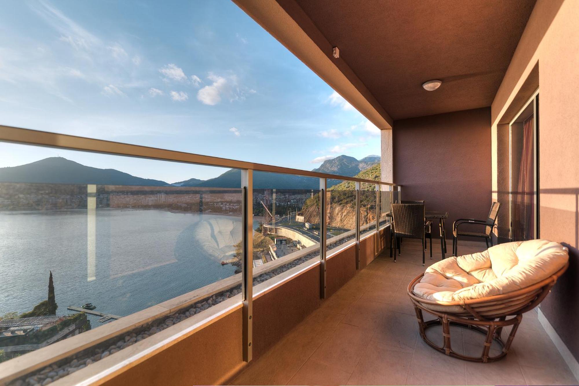 Harmonia Sunny Apartments Budva Bagian luar foto